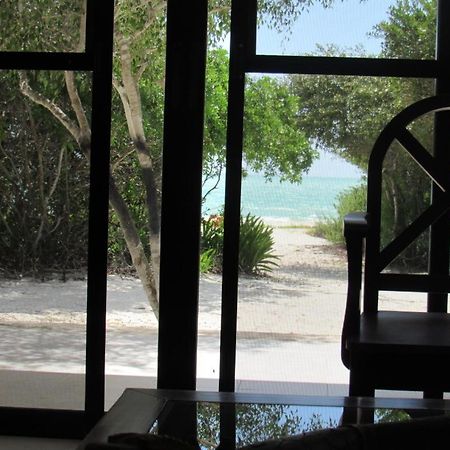 Two Bedroom Beachfront Villa Celestun Exterior foto